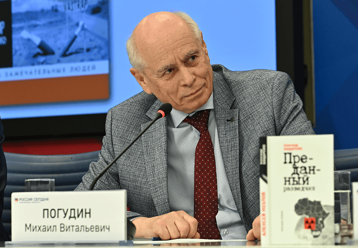 Главред Михаил Погудин
