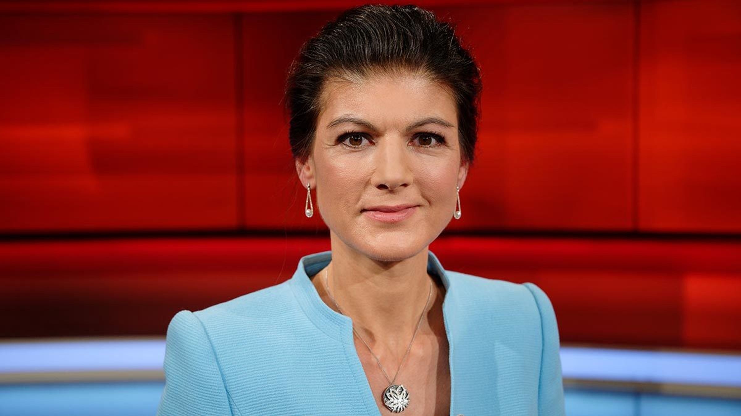 While expressing sympathy for the “horrific suffering and deaths in Ukraine,” Sahra Wagenknecht advocates negotiating with the Kremlin and halting weapons supplies to Kyiv