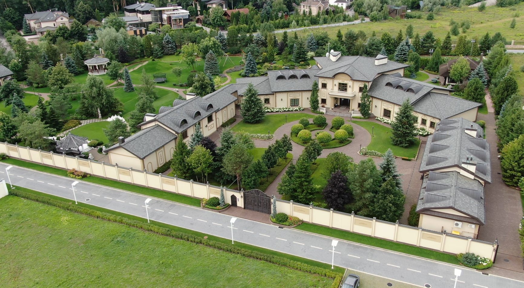Shebunova's mansion