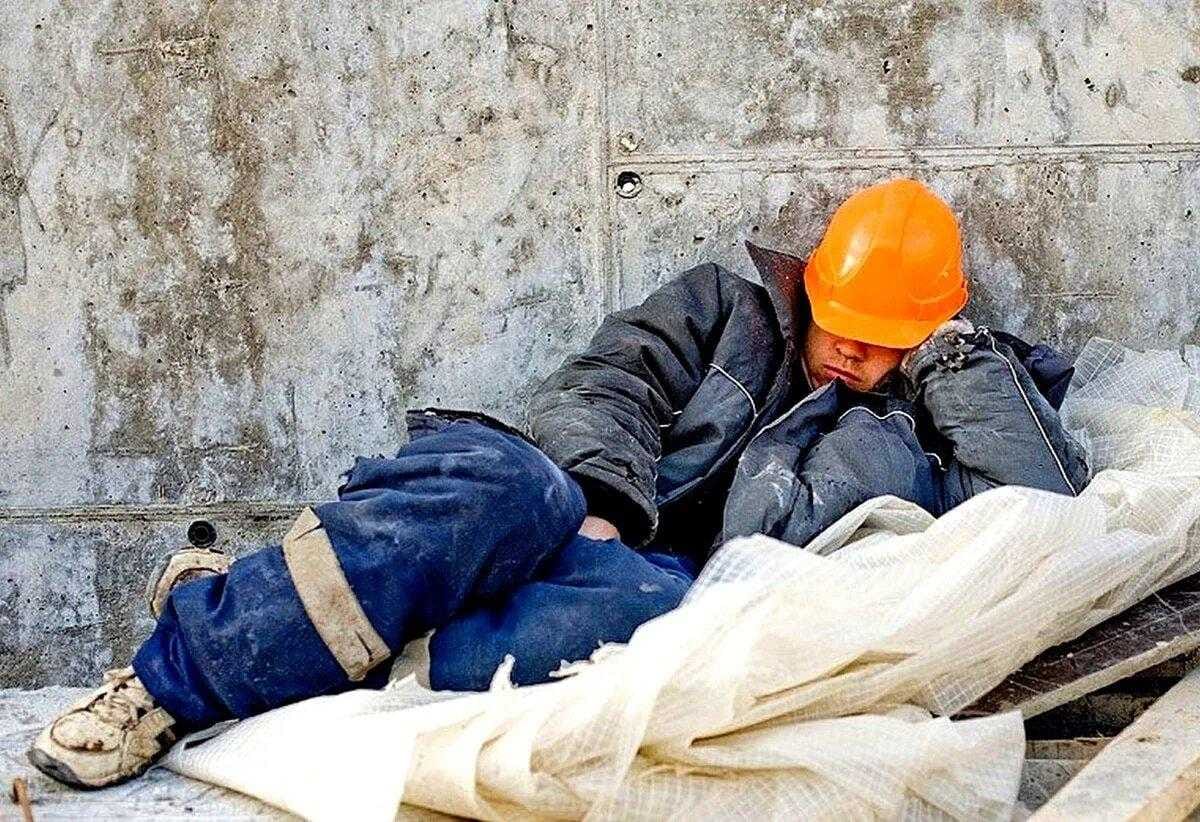 Не коллапс, а гниение. Почему россияне не замечают экономический кризис и как он будет развиваться