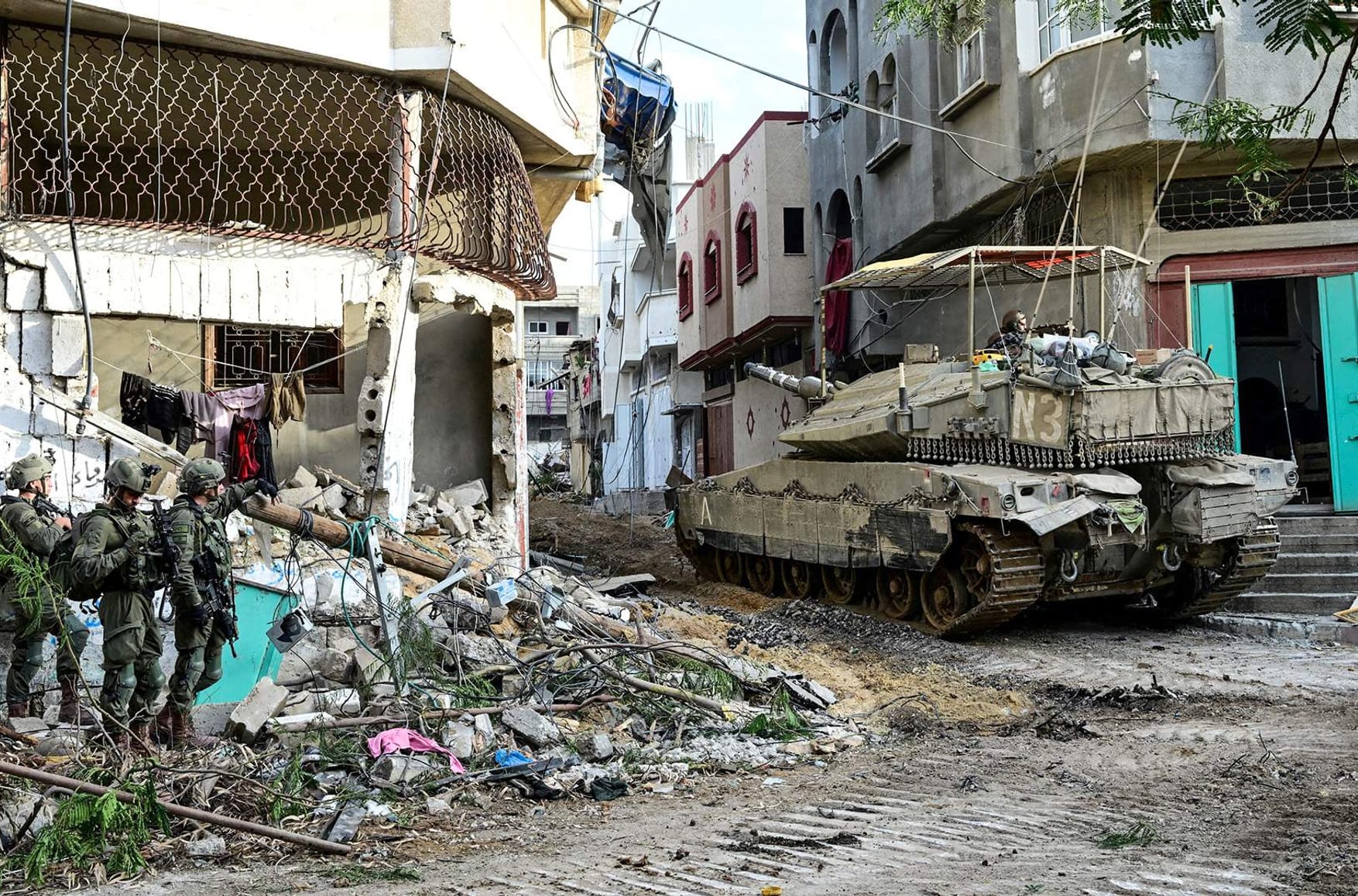 “We tried to leave as few buildings intact as possible”: Russian-speaking IDF soldiers on their service in Gaza