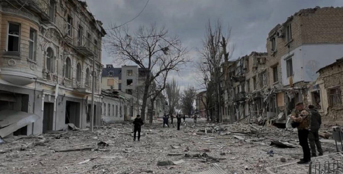 “Stepping outside your apartment is a mortal risk”: Russian forces target civilians as the Kremlin’s “human safari” in Kherson continues
