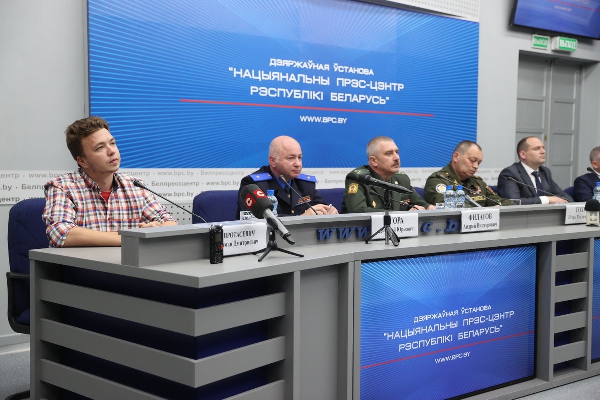 'Hostage' Protasevich tells reporters: 'Nobody beat me' at the governmental press-conference