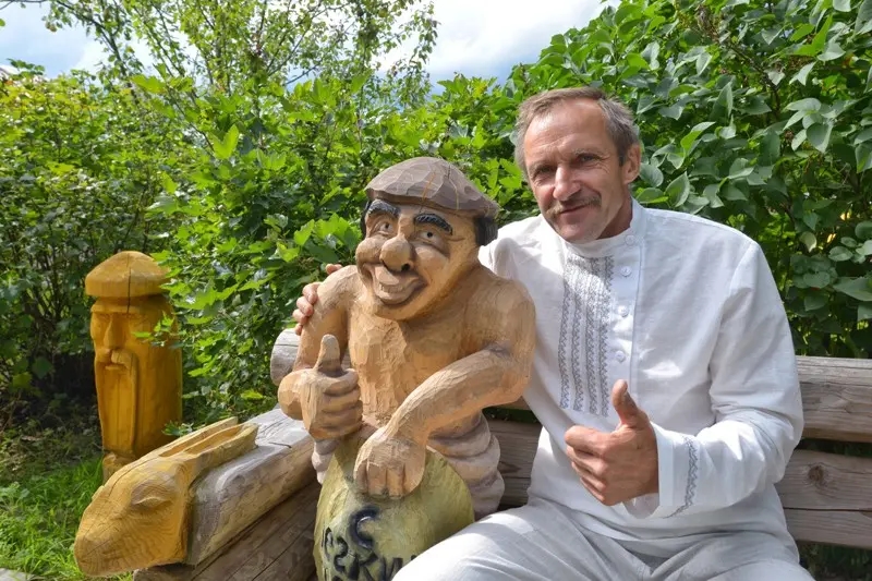Yuli Deryabin’s father, Albert Deryabin