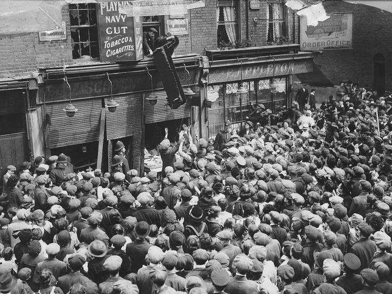 Anti-German riots in London, 1915