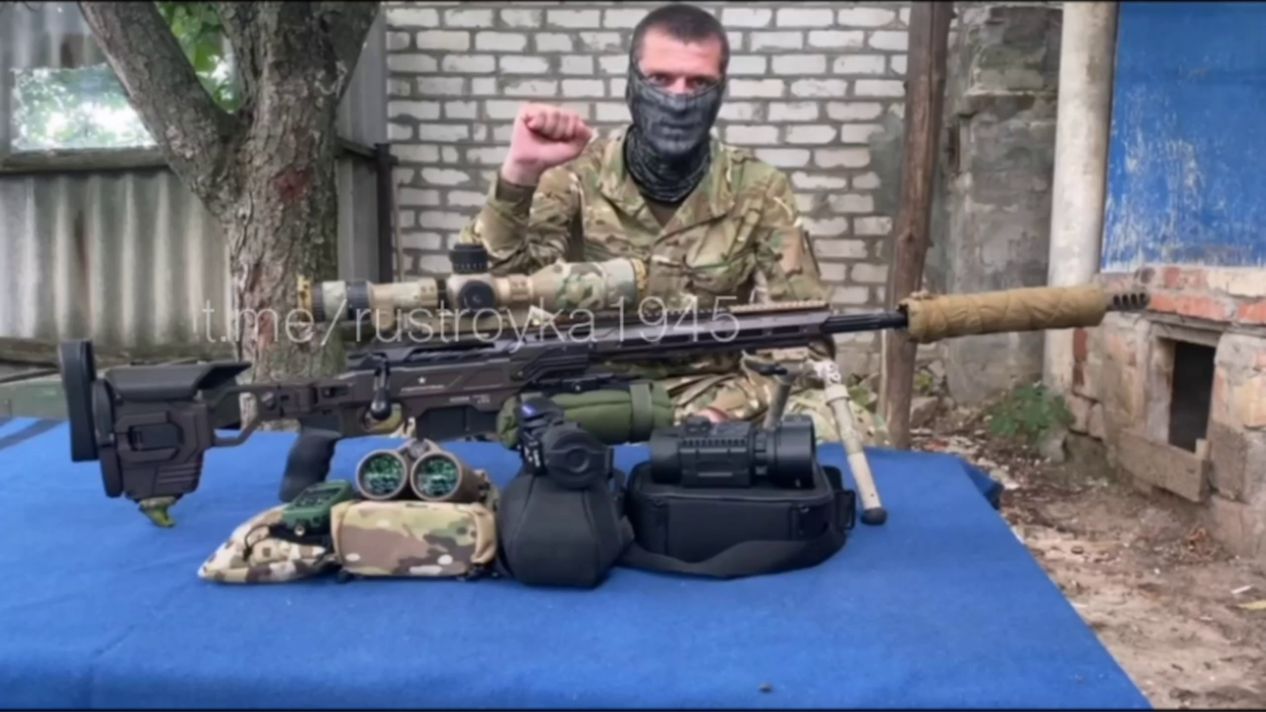 A fighter from the Sudoplatov PMC with a Cadex rifle